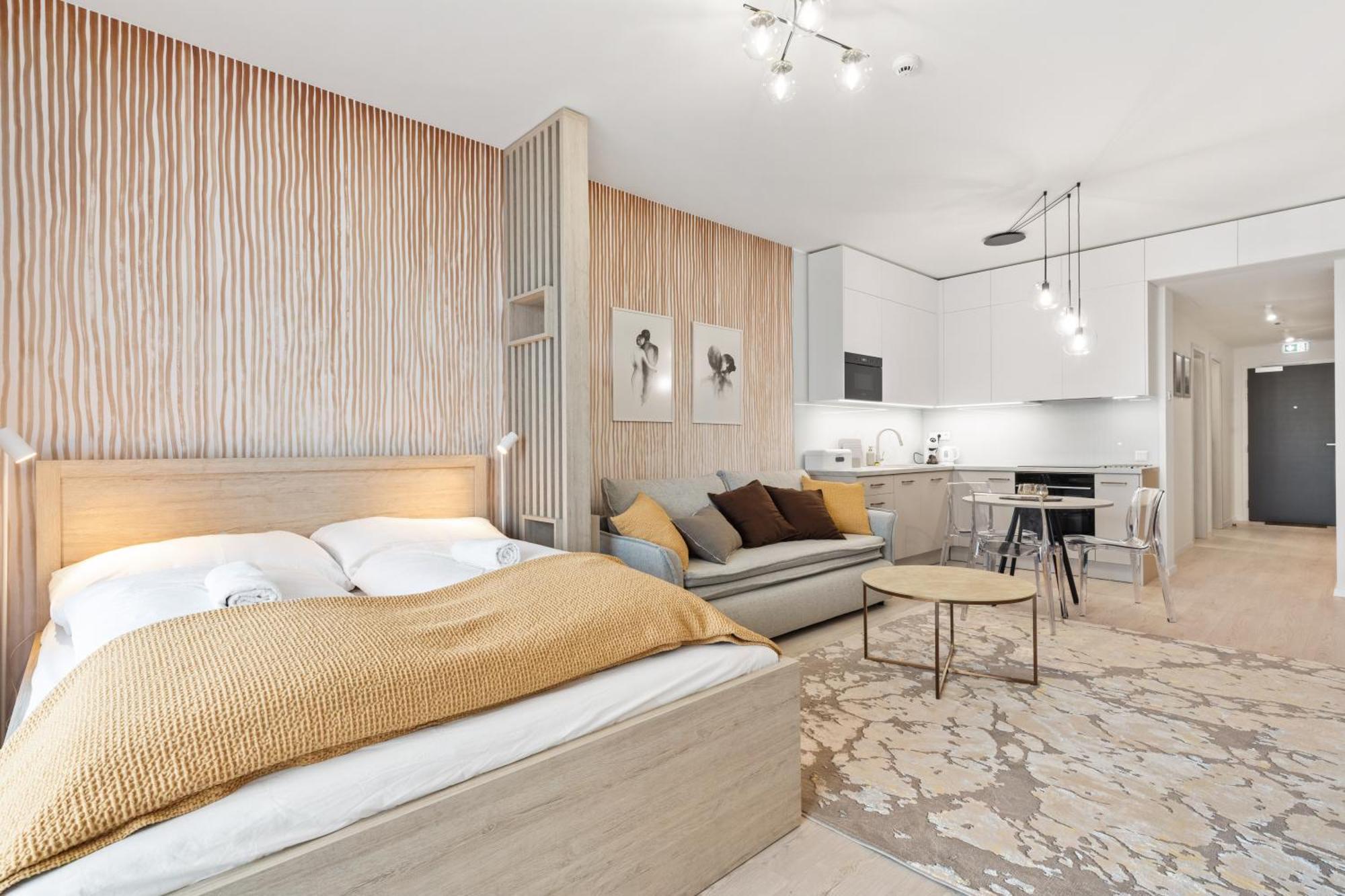 Apartment Lam Sophisticated - Ac - Balcony Pressburg