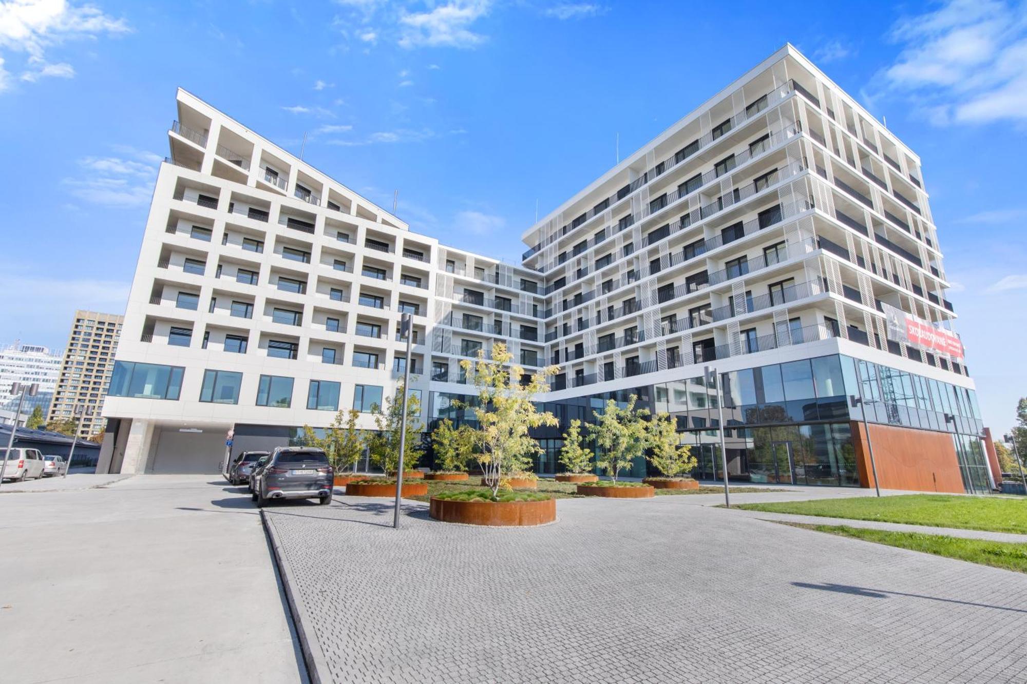 Lam Sophisticated - Ac - Balcony